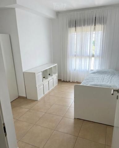 Apartment on Malachi HaNavi 8 — property photograph 3