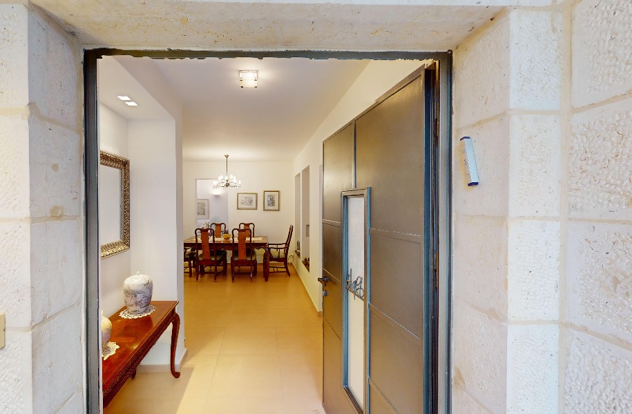 Apartment For Sale: Carmel Street, Mevaseret Zion - gallery 2