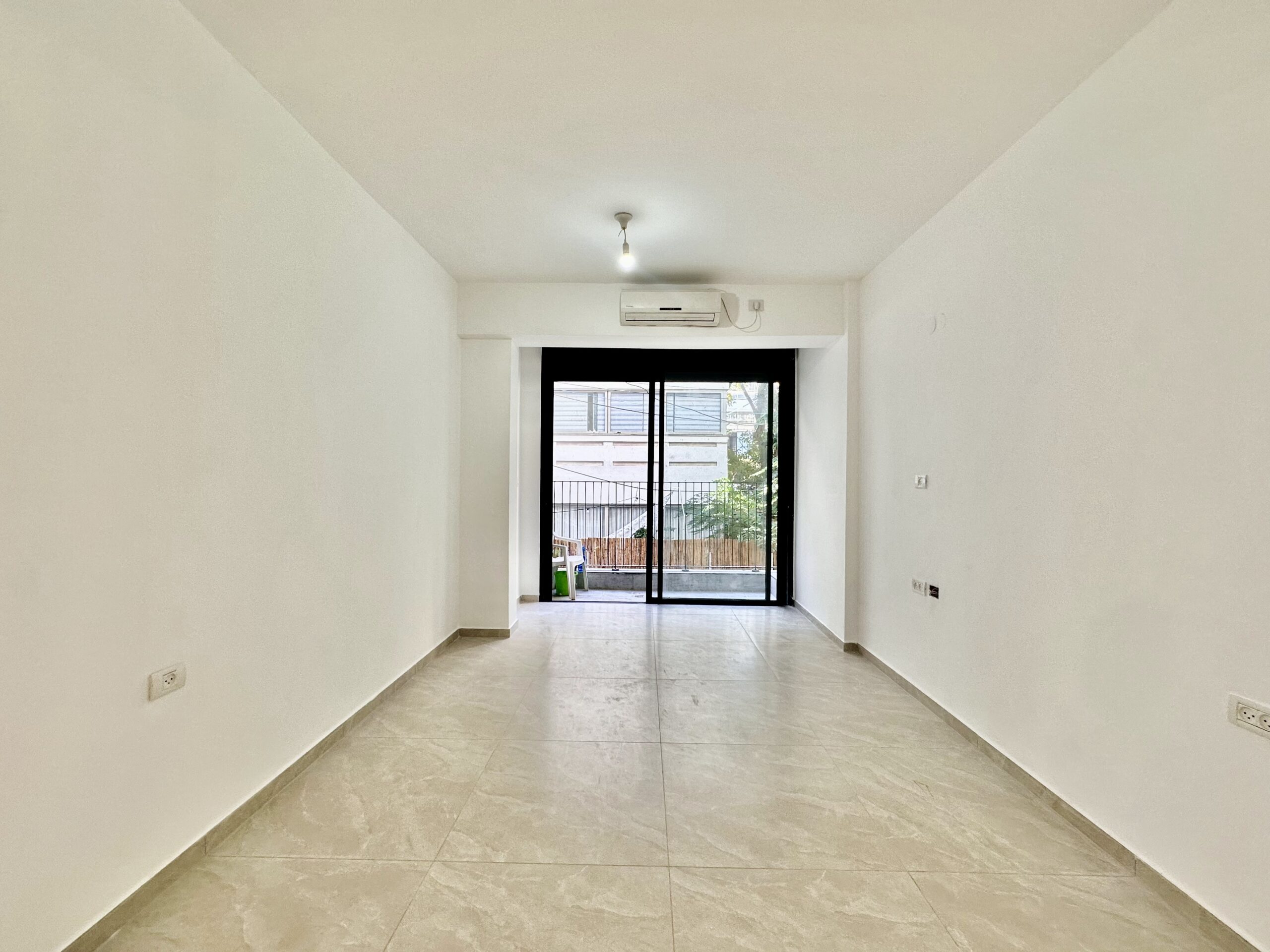 Apartments For Rent: Reigns, Old North, Tel Aviv #340 1