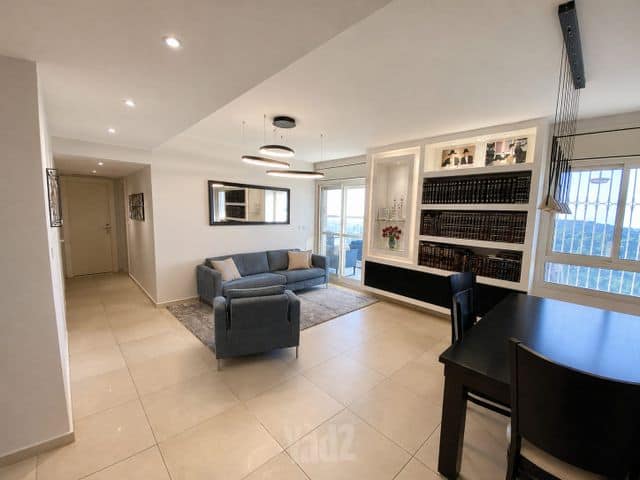 4.5-Room Apartment for Sale on Yoel HaNavi
